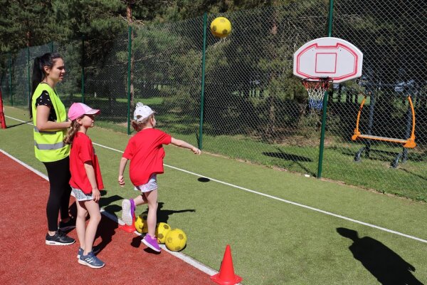 Įgyvendinta projekto veikla - sporto šventė darželinukams